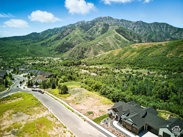 Property Photo:  6197 Strawberry Creek Rd 202  UT 84050 