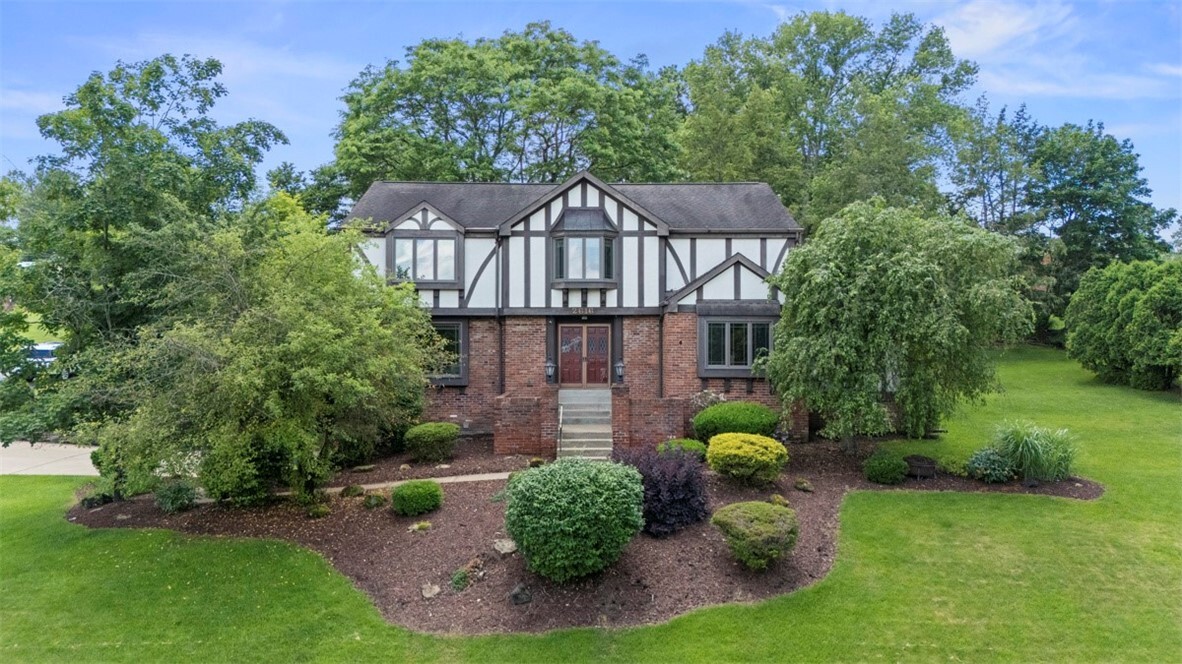 2616 Cedarvue Dr  St Clair PA 15241 photo