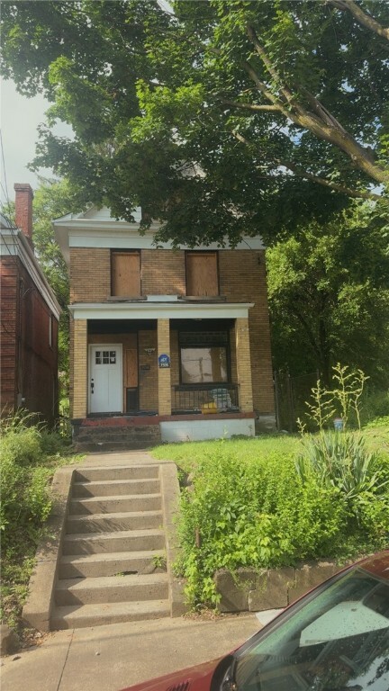 Property Photo: 7335 Hermitage St PA 15208