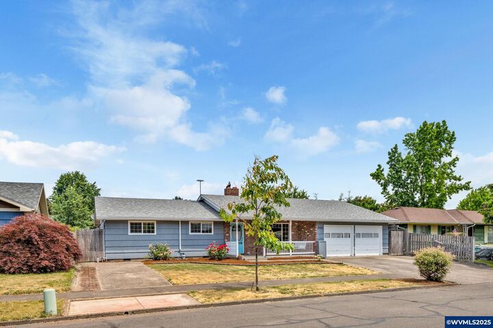Property Photo:  3065 Edgewood Av NE  OR 97301 