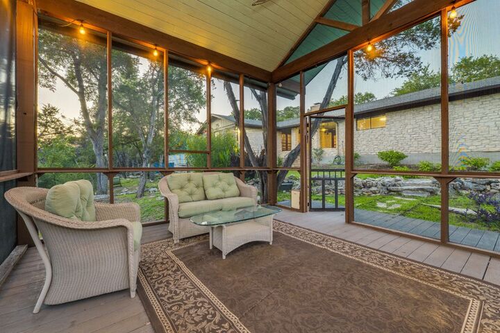 10701 Glass Mountain Trail  Austin TX 78750 photo