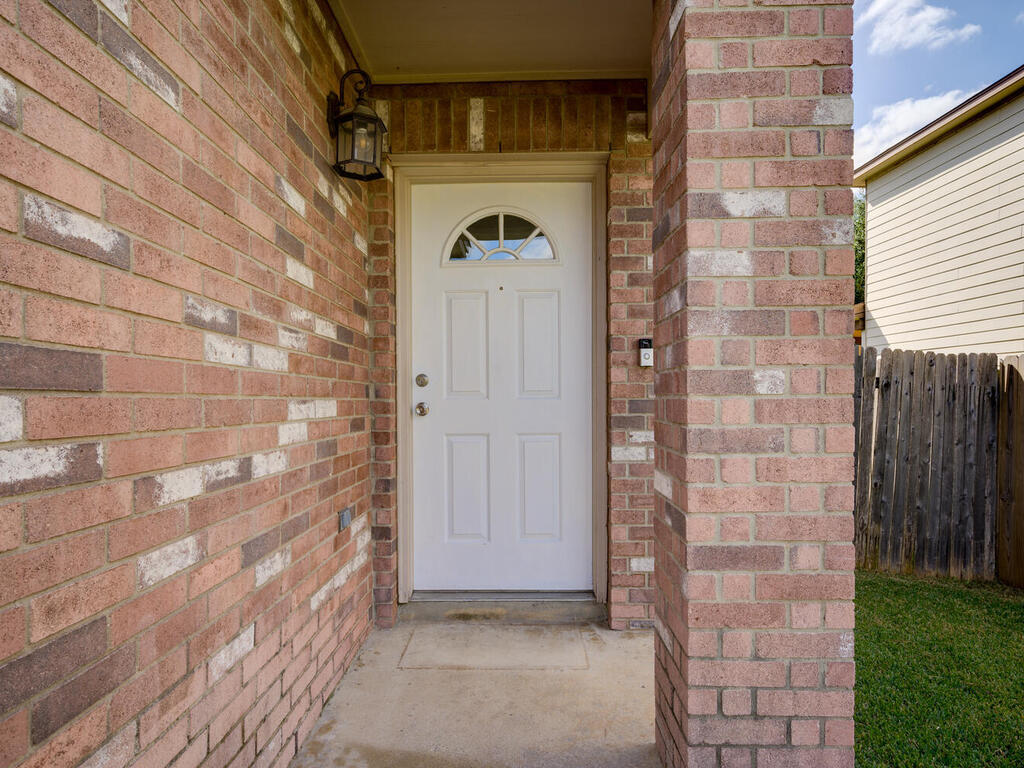 Property Photo: 251 Beech Drive TX 78640