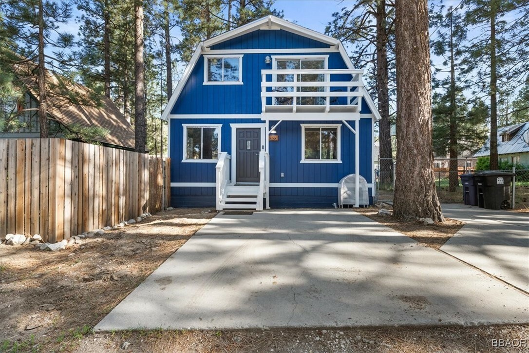 Property Photo: 836 E Mountain View Boulevard CA 92314