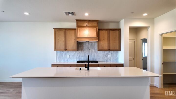 Property Photo: 12800 Kinnick Court CA 93311