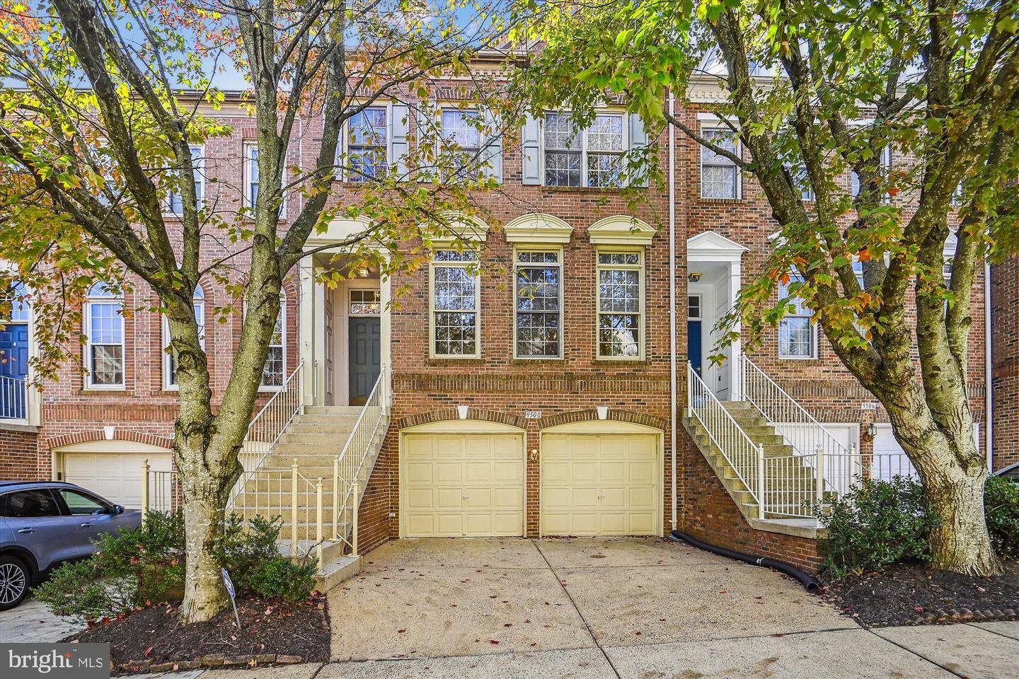 Property Photo: 9508 Lagersfield Circle VA 22181