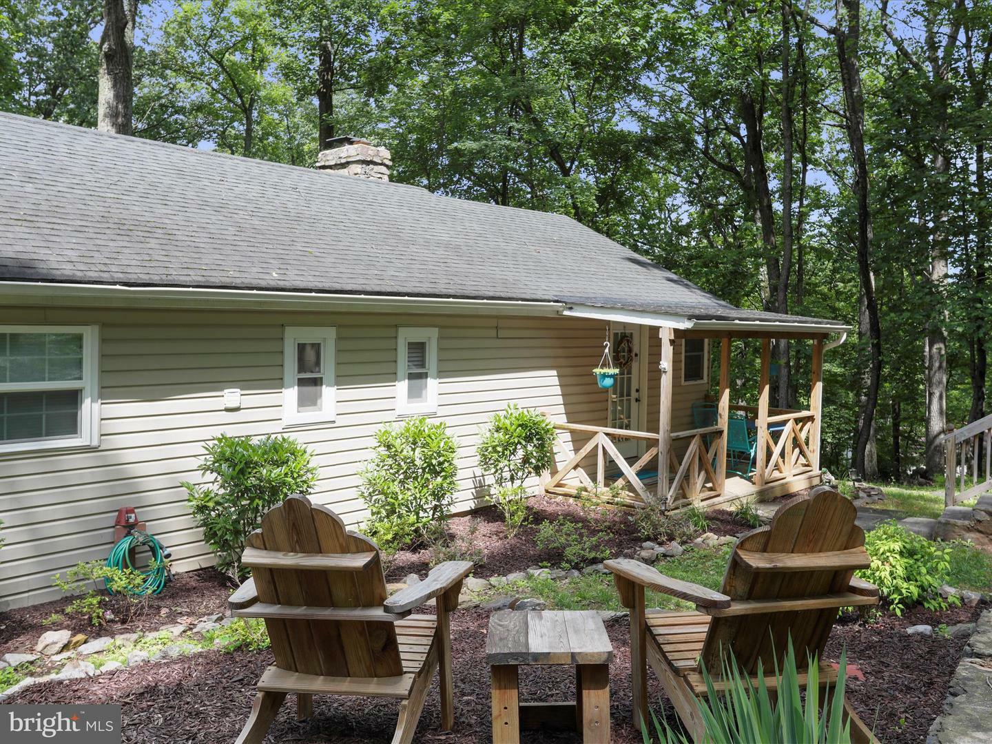 Property Photo: 832 Shenandoah River Drive WV 25425