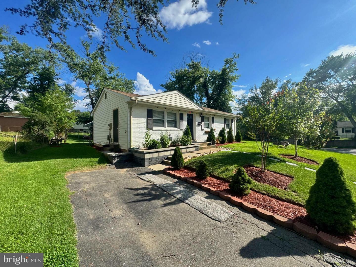 Property Photo: 13343 Keystone Drive VA 22193