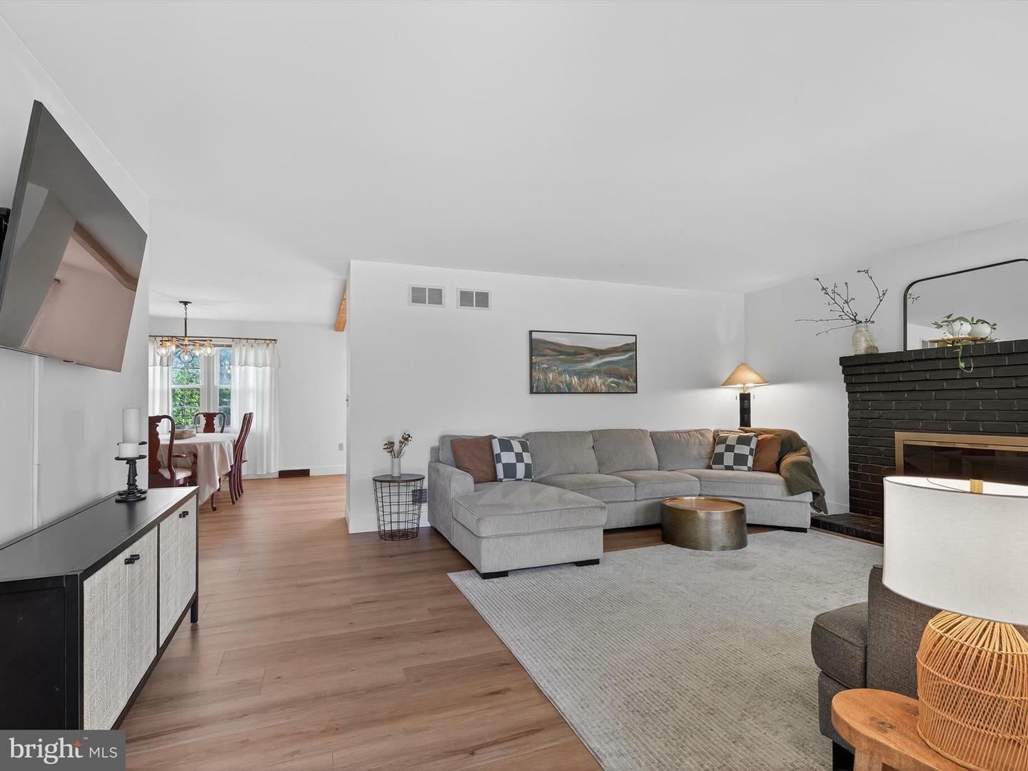 Property Photo:  27 Diane Avenue  PA 17543 