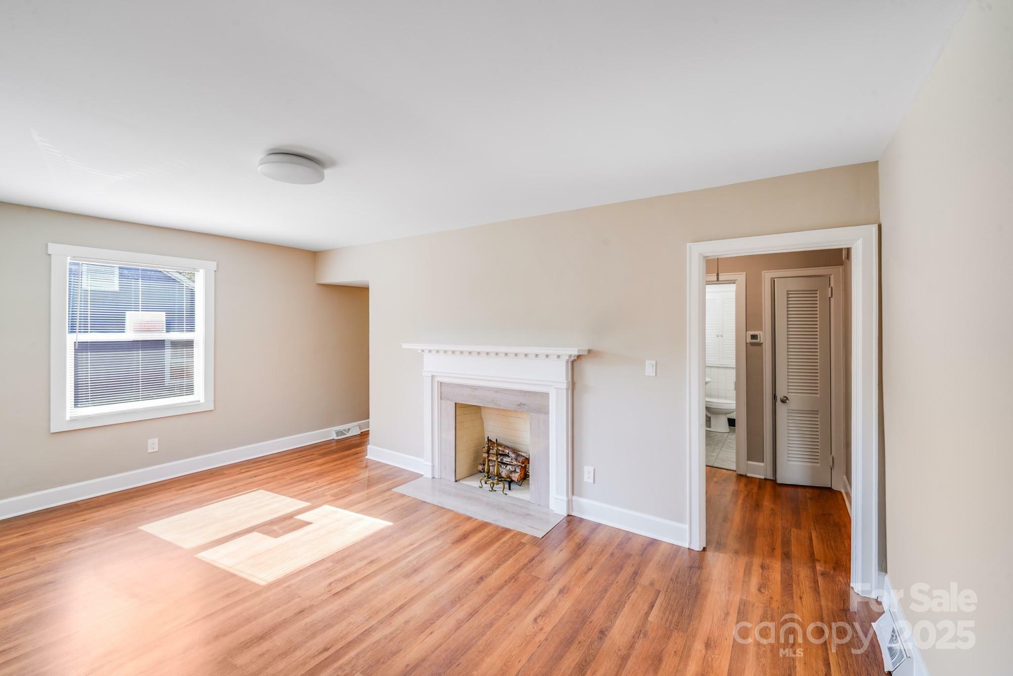 Property Photo: 2405 Greenland Avenue NC 28208