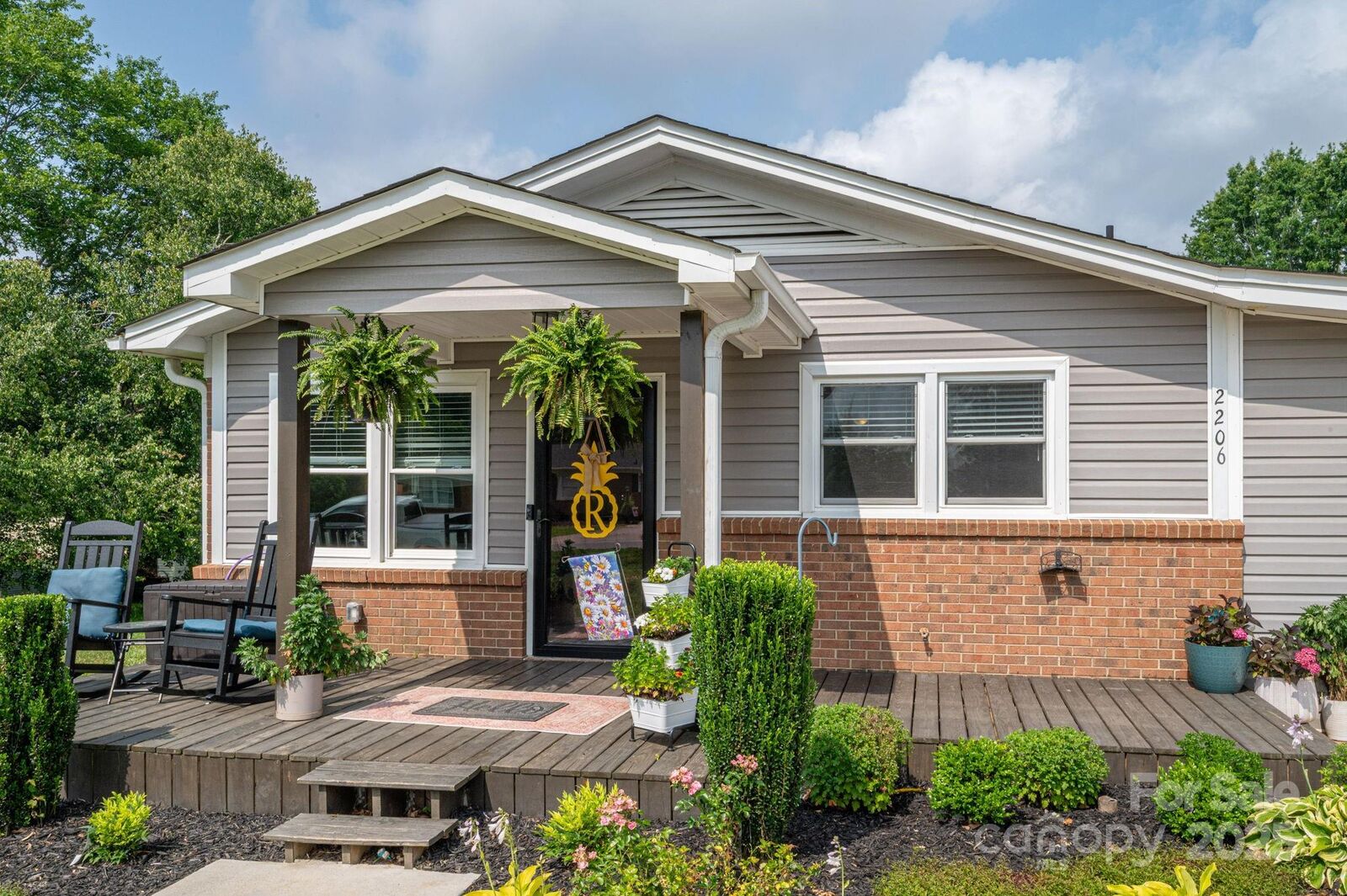 Property Photo:  2206 Whitworth Road  NC 28021