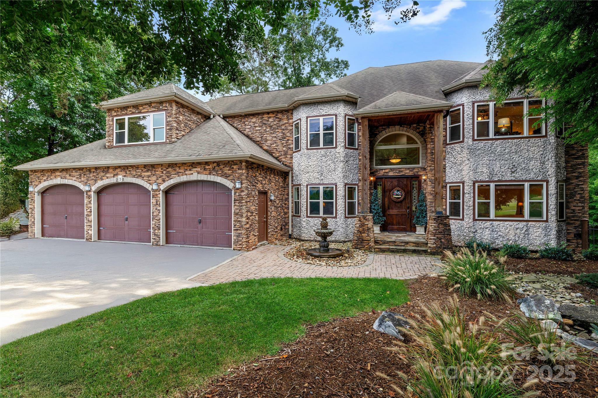 Property Photo: 200 Lake Club Drive NC 28761
