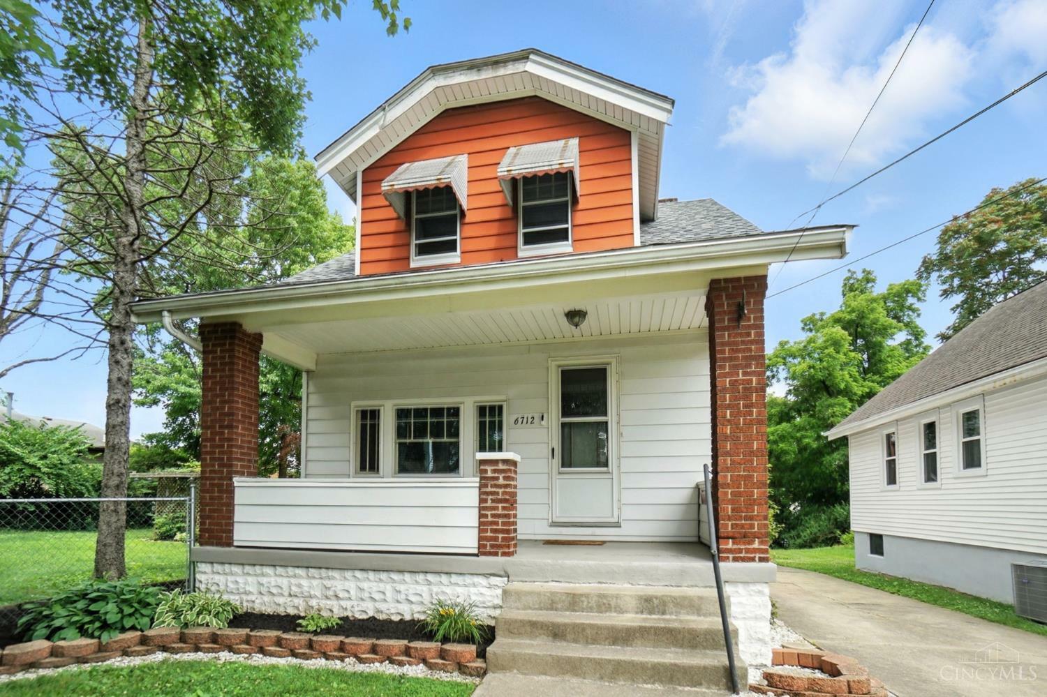 Property Photo: 6712 Park Place OH 45239