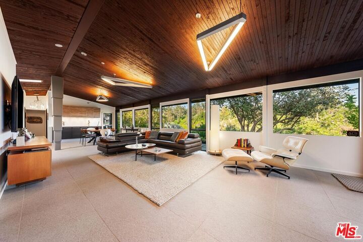 Property Photo:  2718 Claray Dr  CA 90077 