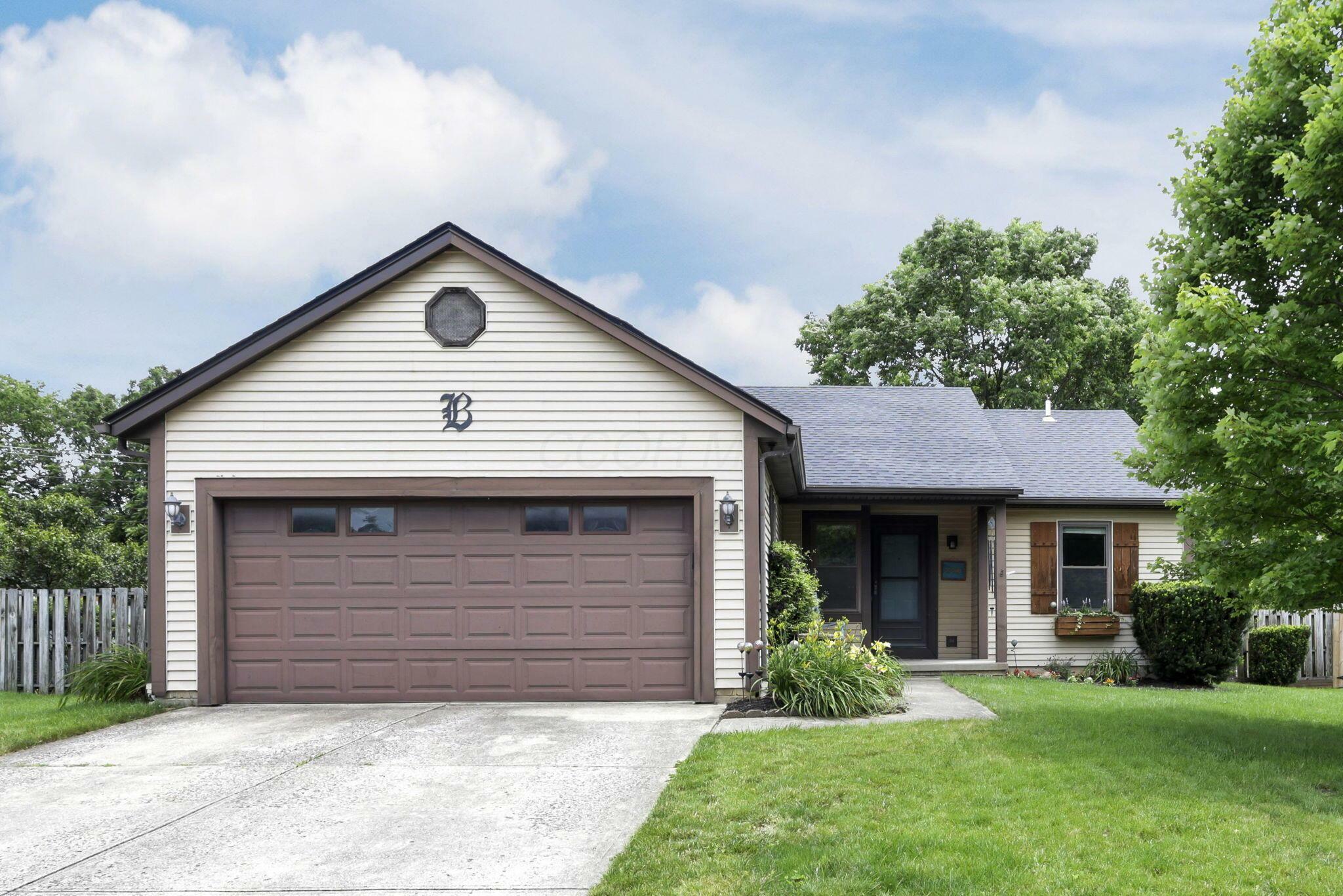 384 Sandburr Drive  Columbus OH 43230 photo
