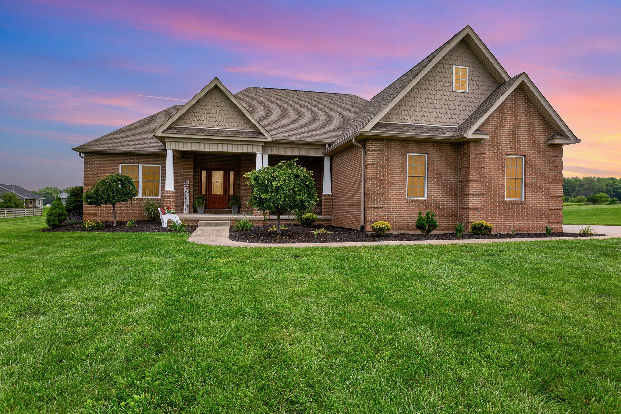 Property Photo: 5582 Hayesville Road OH 43113