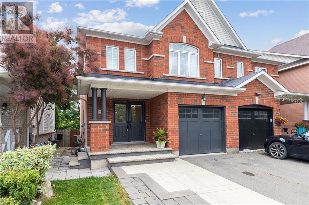 Property Photo: 4810 Capri Crescent ON L7M 0H5