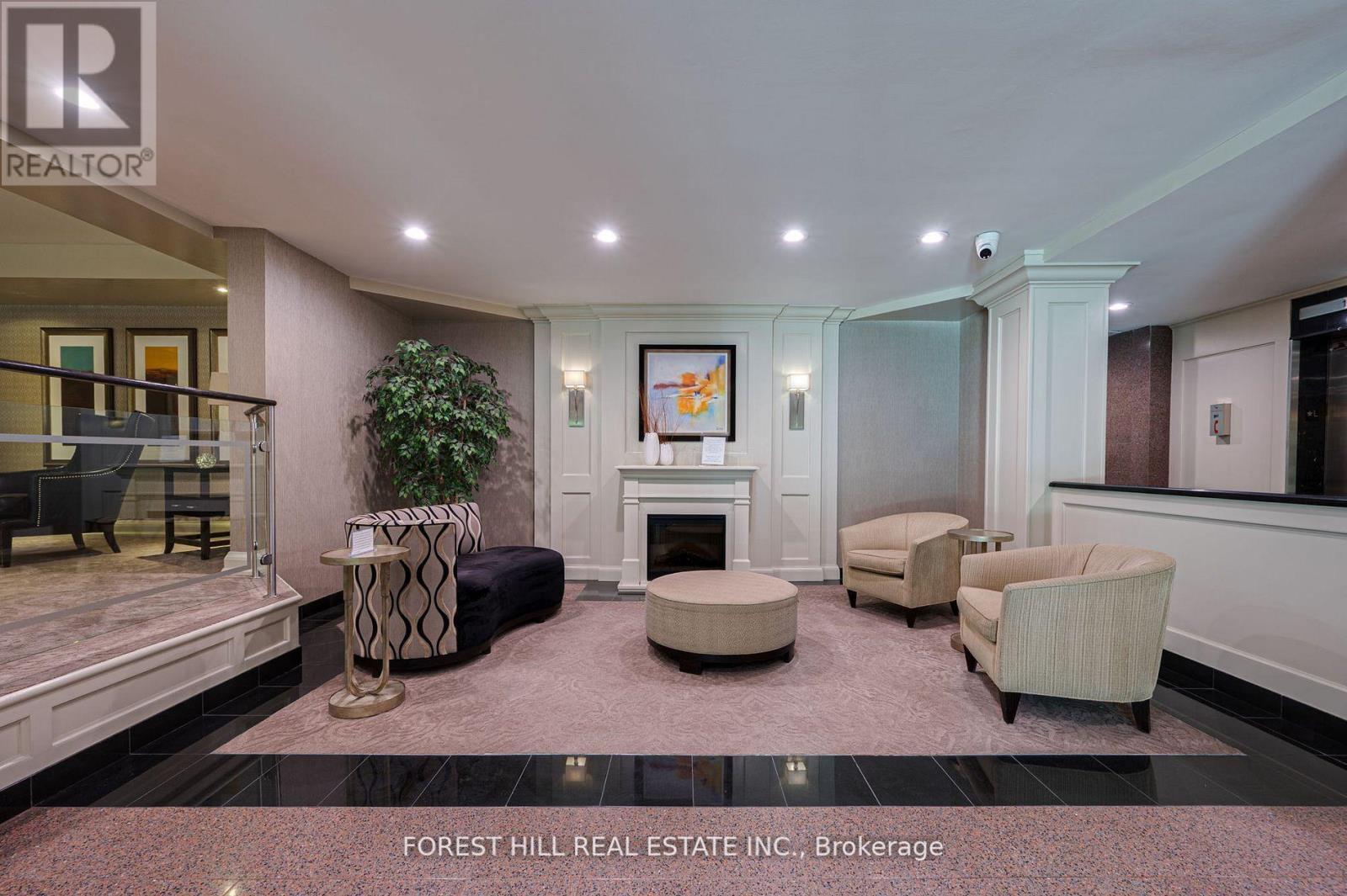 Photo de la propriété: 7440 Bathurst Street 308 ON L4J 7K8