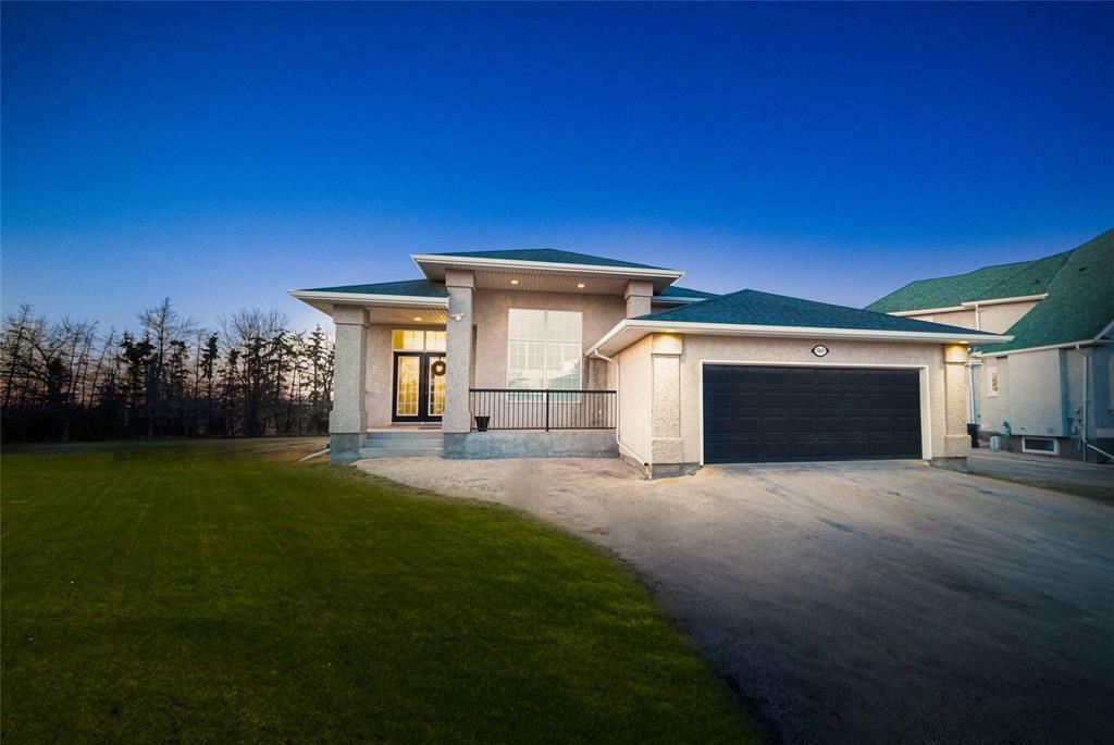 Property Photo: 2 River Springs Drive MB R4A 2A3