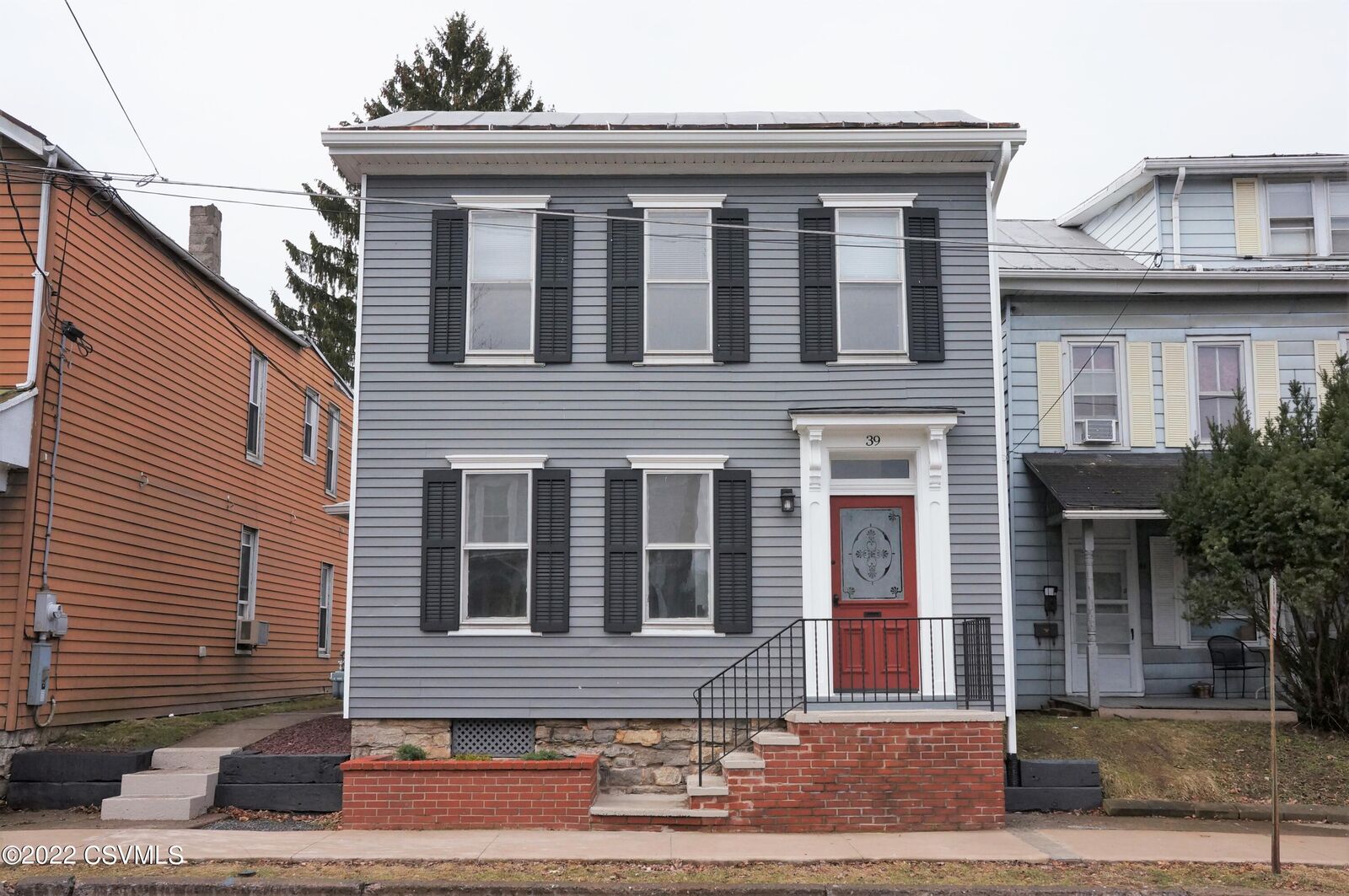 Property Photo:  39 N 7th Street  PA 17837 