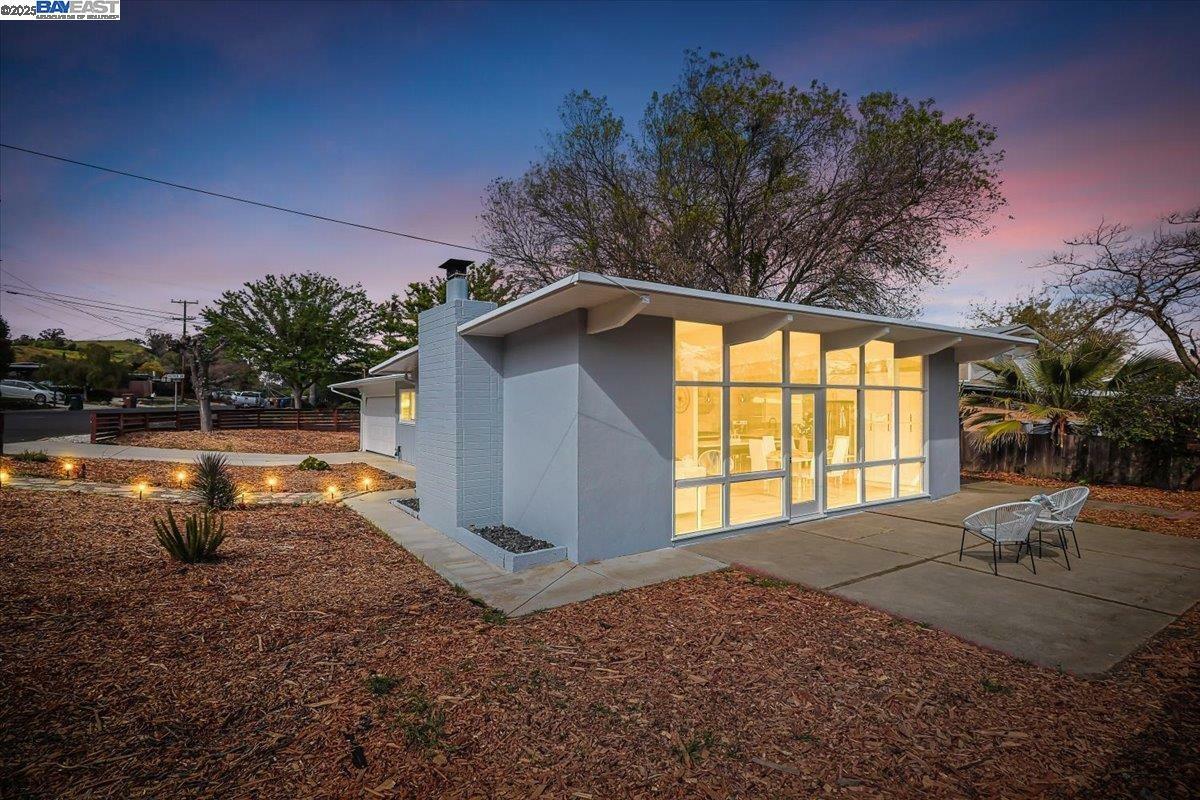 Property Photo: 1167 Temple Dr CA 94553