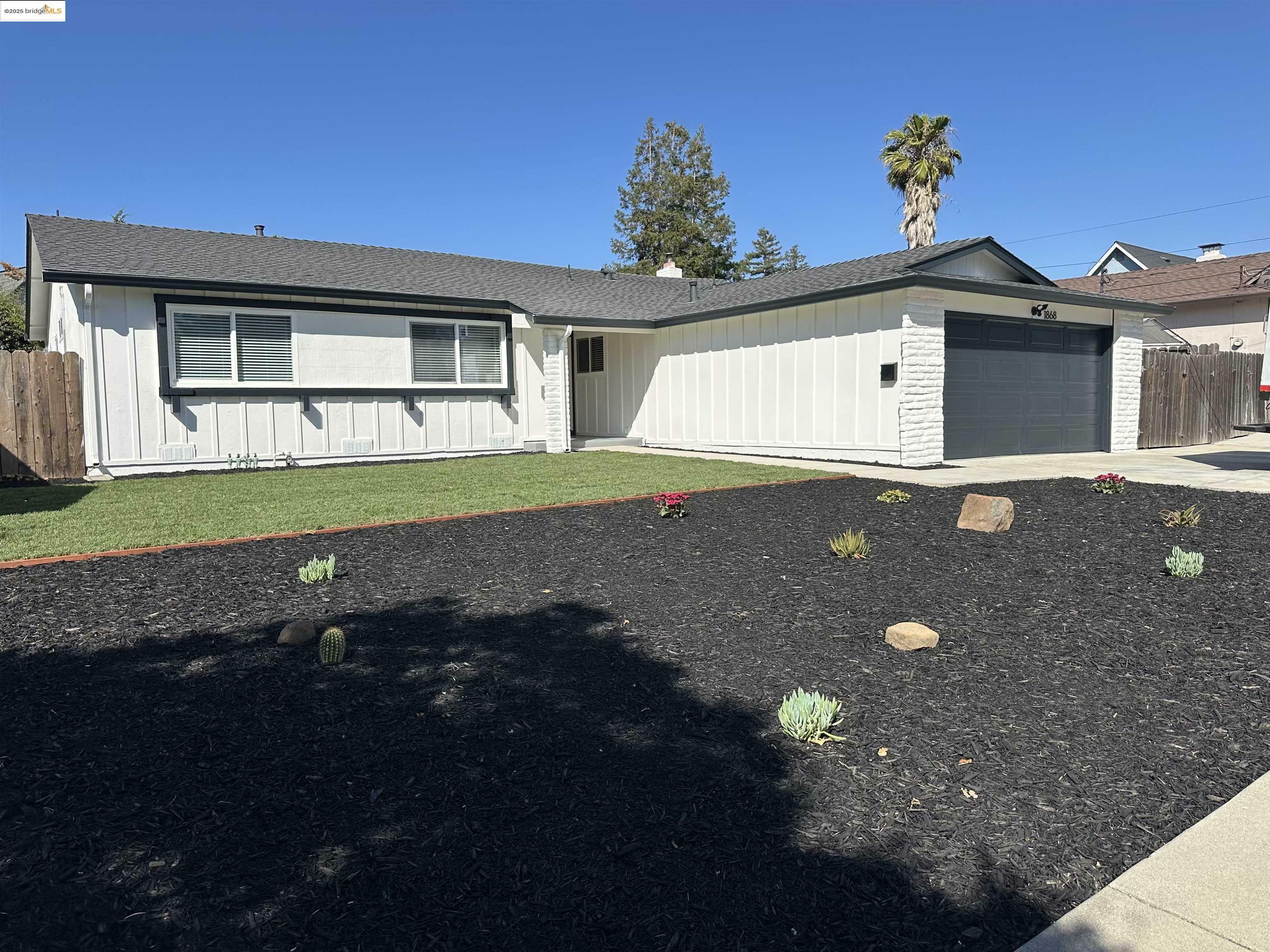 1868 Lynwood Dr  Concord CA 94519 photo