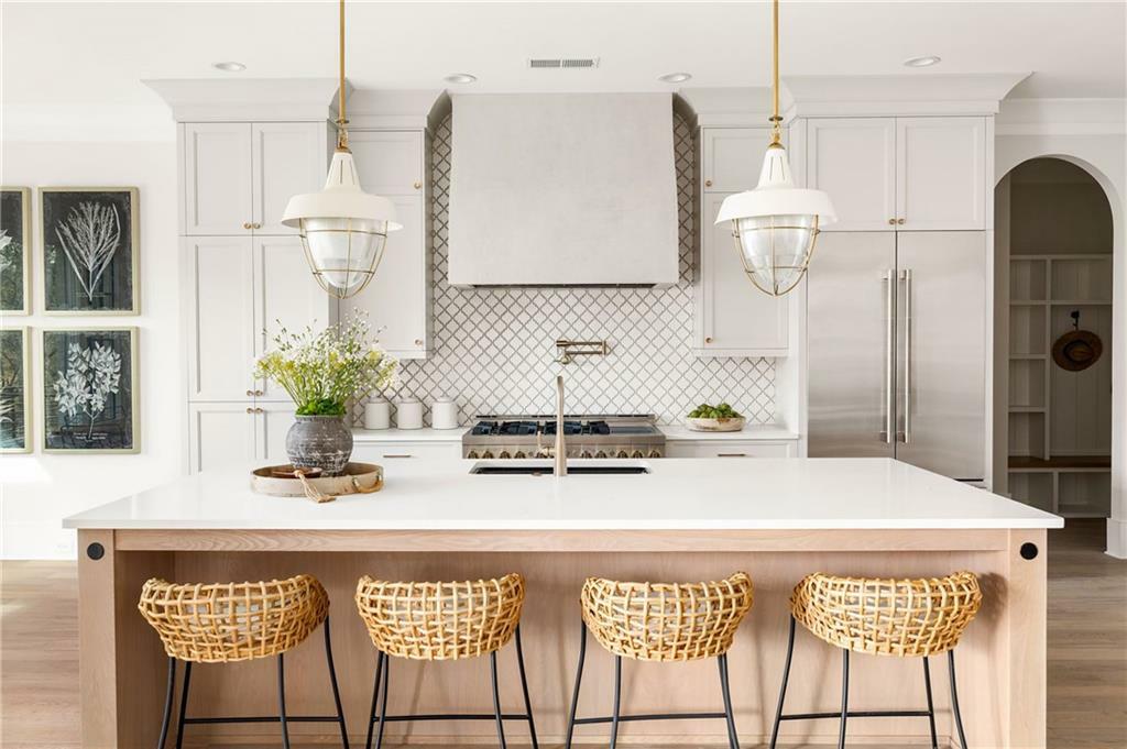 Property Photo:  125 Maison Court  GA 30076 