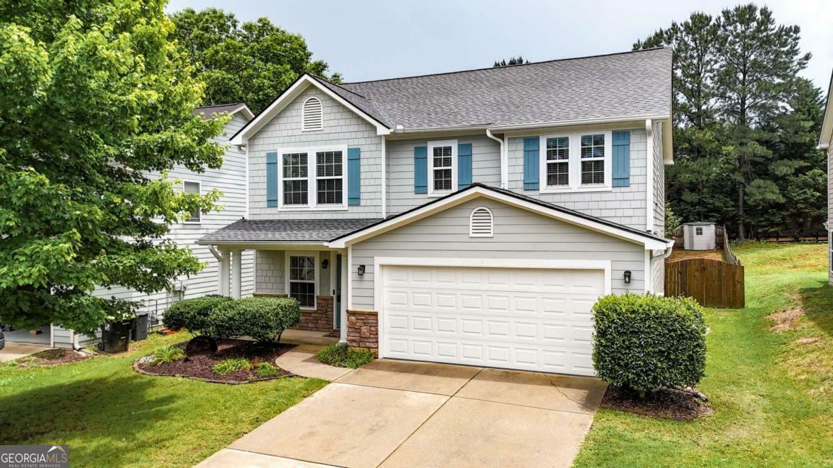 Property Photo: 196 Parkmont Way GA 30132