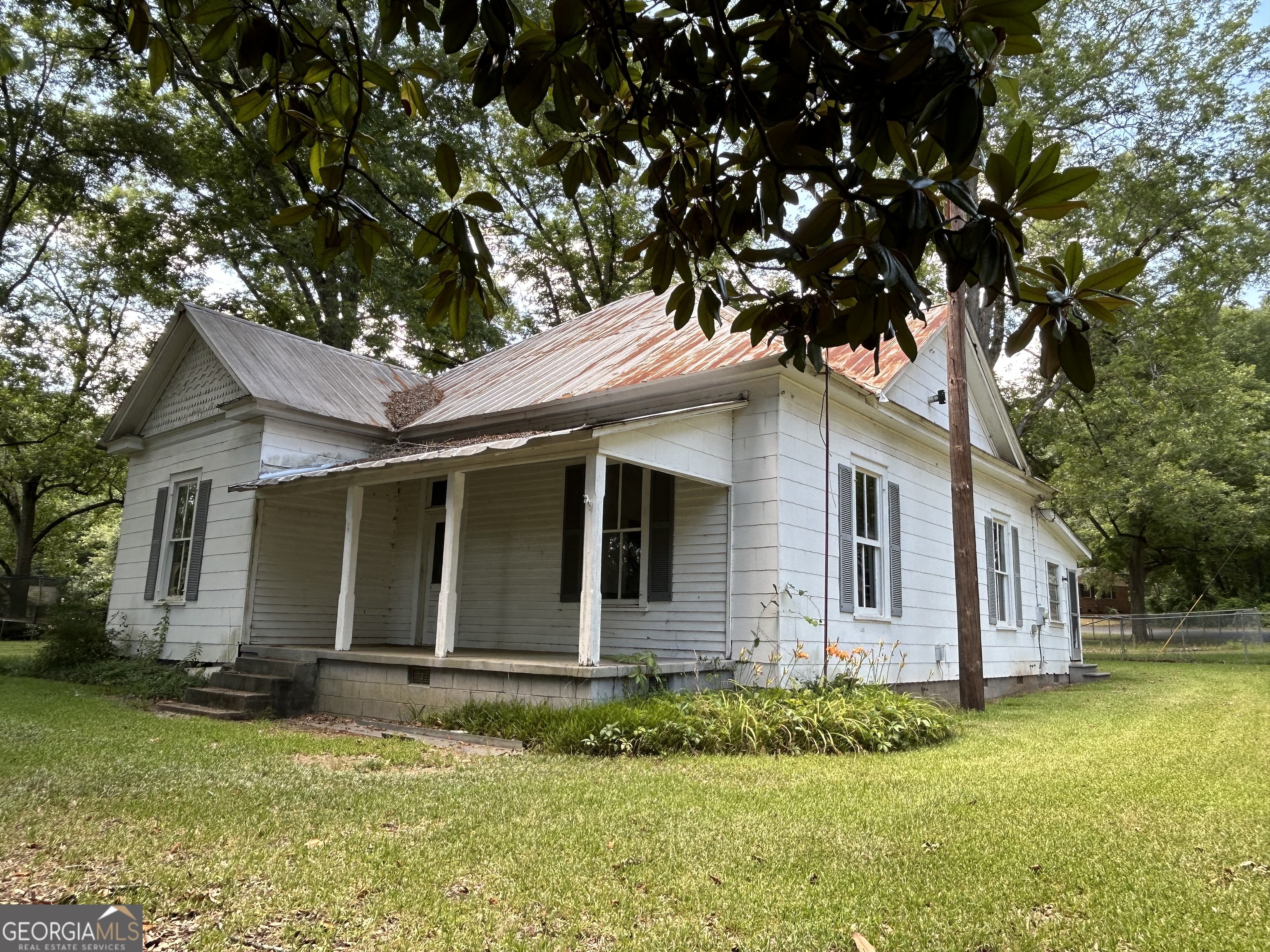 Property Photo: 66 W Pleasant Hill Street GA 31836