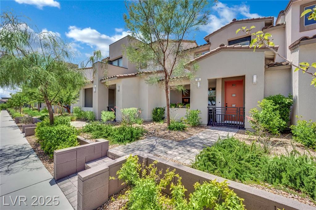 Property Photo: 530 Sonoma Range Street NV 89138