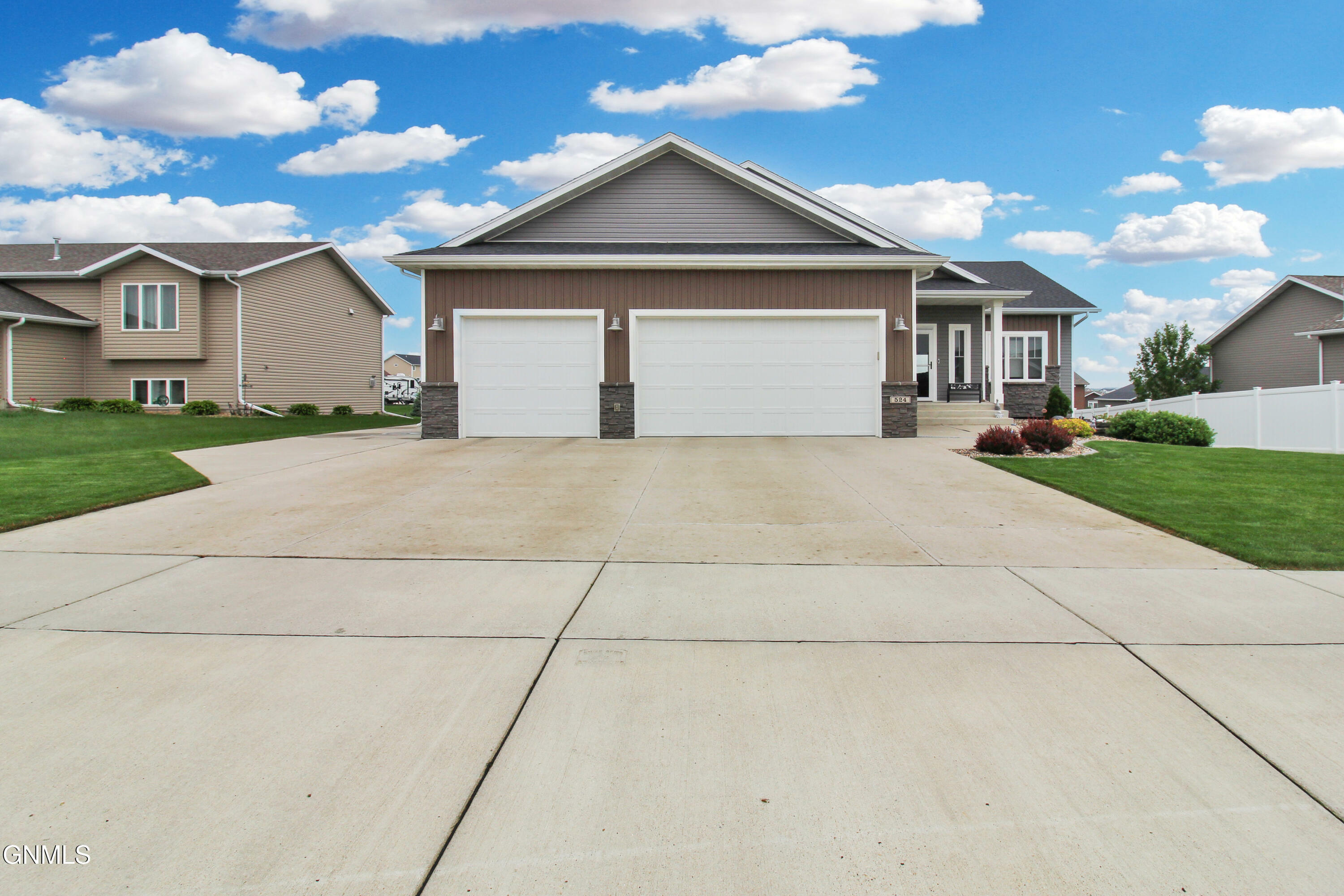Property Photo: 524 Quarry Lane ND 58503