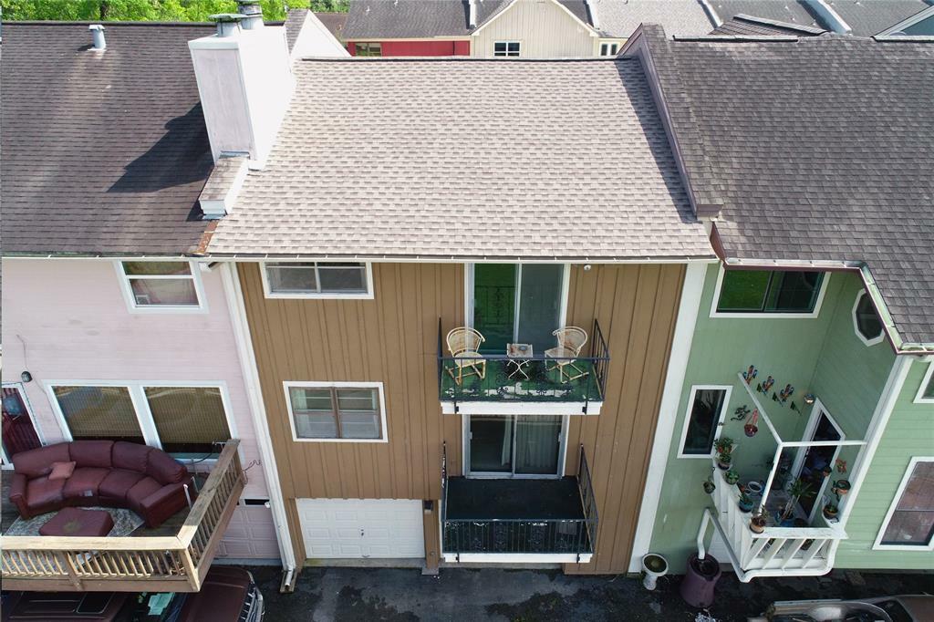 Property Photo: 2135 Casa Rio Circle TX 77539