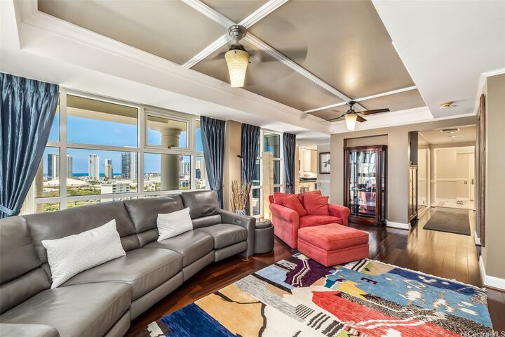 Property Photo:  1080 S Beretania Street Ph 3  HI 96814 