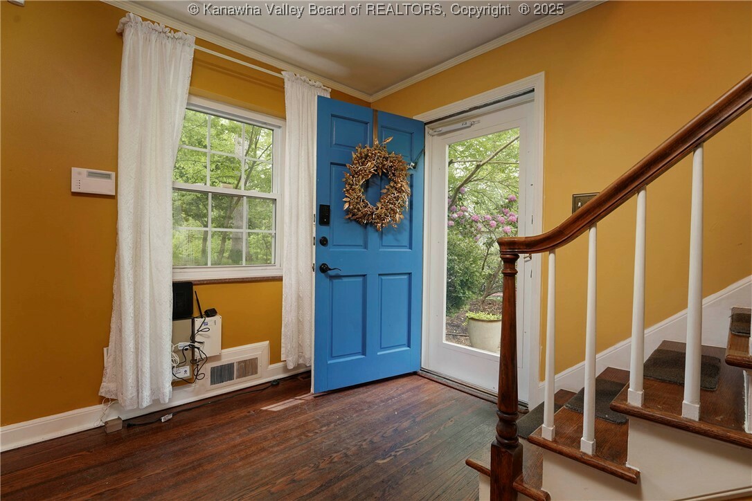 Property Photo: 1518 Dogwood Road WV 25314