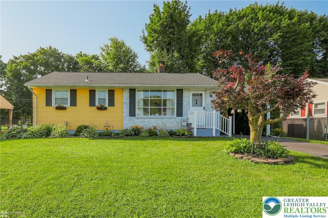 Property Photo: 4306 Emerick Terrace PA 18045