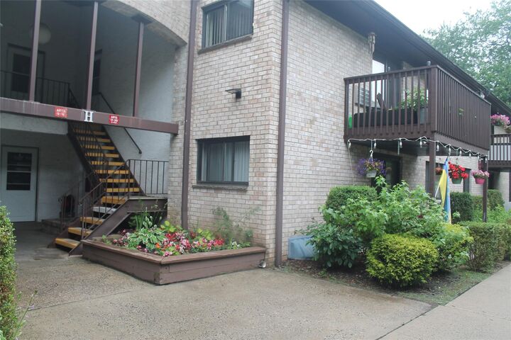 Property Photo: 7 Secora Road H-16 NY 10952