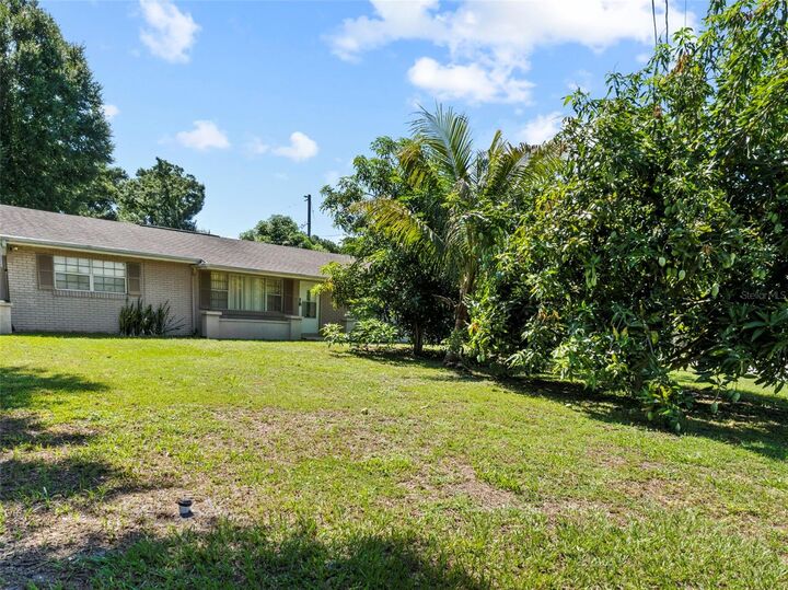 Property Photo:  2800 Sunset Drive NW  FL 33881 