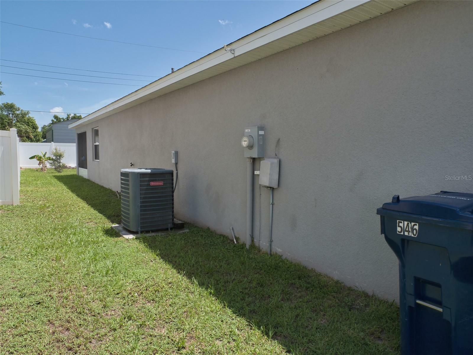 Property Photo: 546 Lorient Drive FL 33839