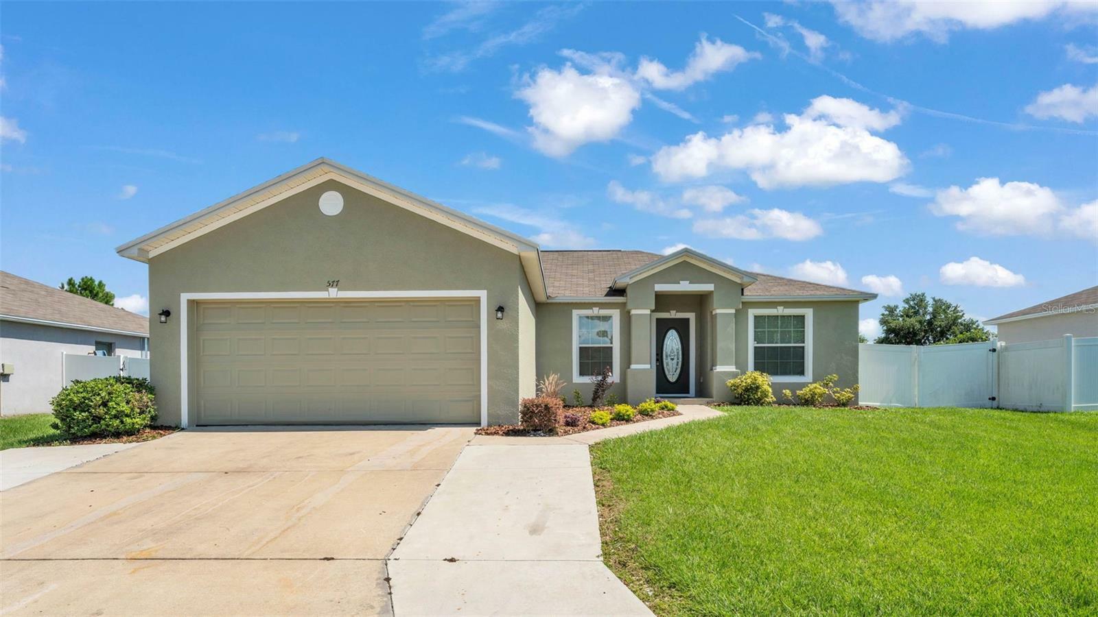 Property Photo:  577 Majestic Gardens Boulevard  FL 33880 