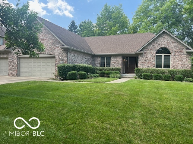 Property Photo: 1456 Bent Tree Place IN 46143