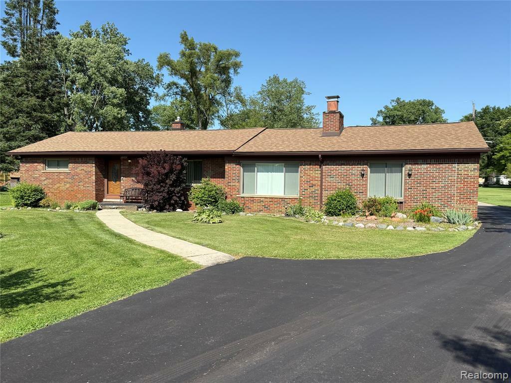 53240 Odilon Avenue  Shelby Twp MI 48316 2551 photo