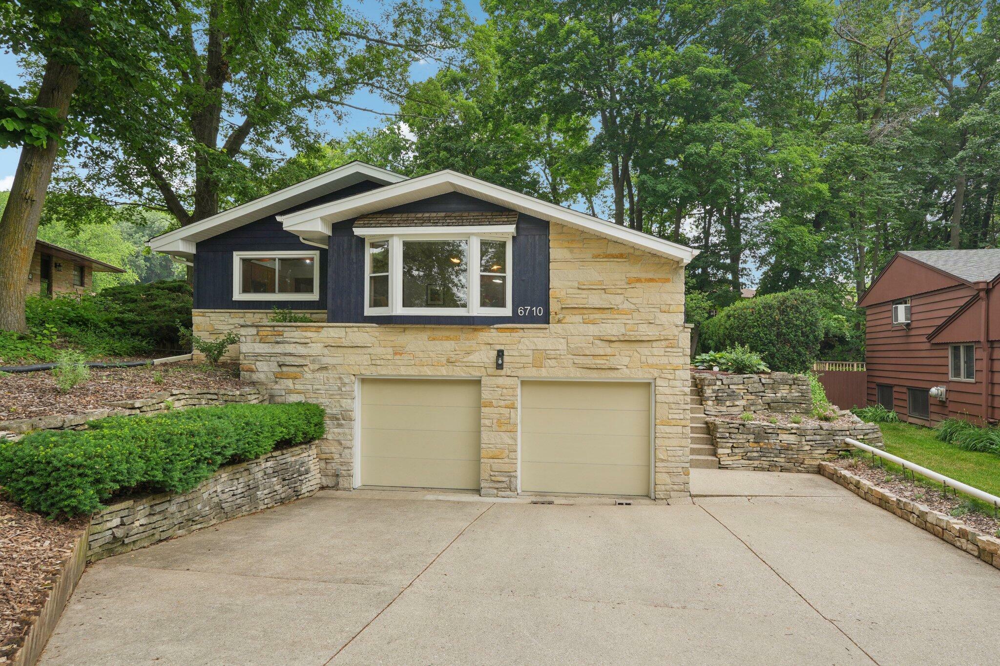 Property Photo: 6710 Dellrose Ct WI 53129