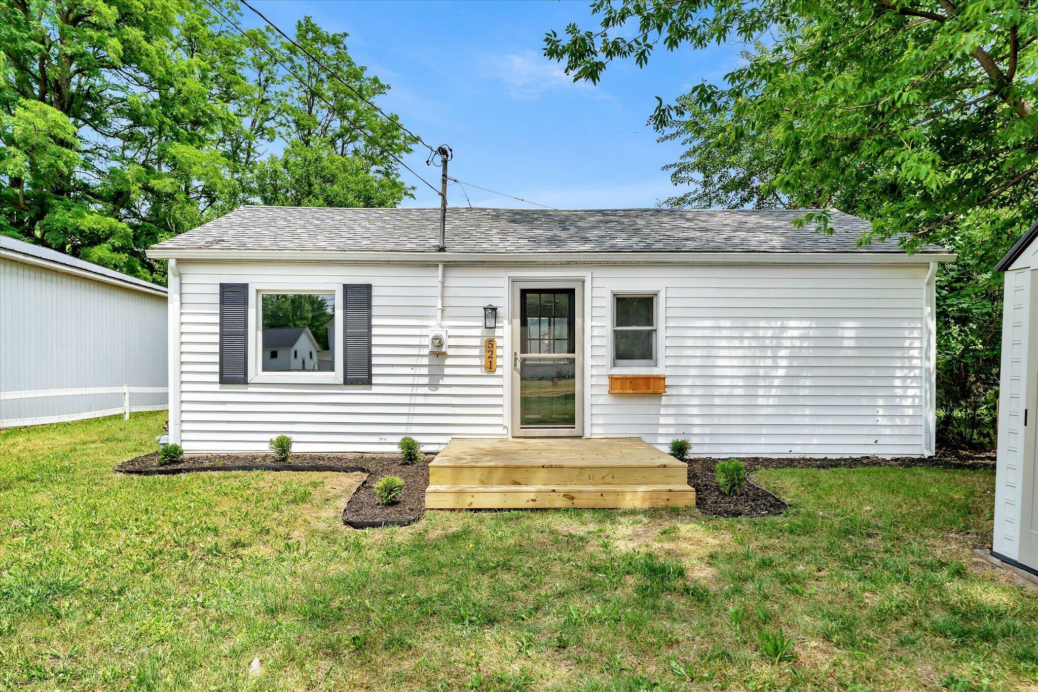 Property Photo: 521 E Morrell Street MI 49078