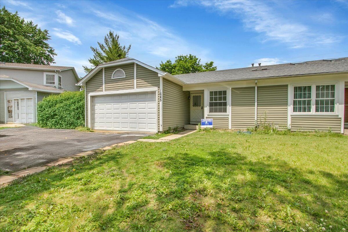 Property Photo:  1645 Estate Circle 1645  IL 60565 