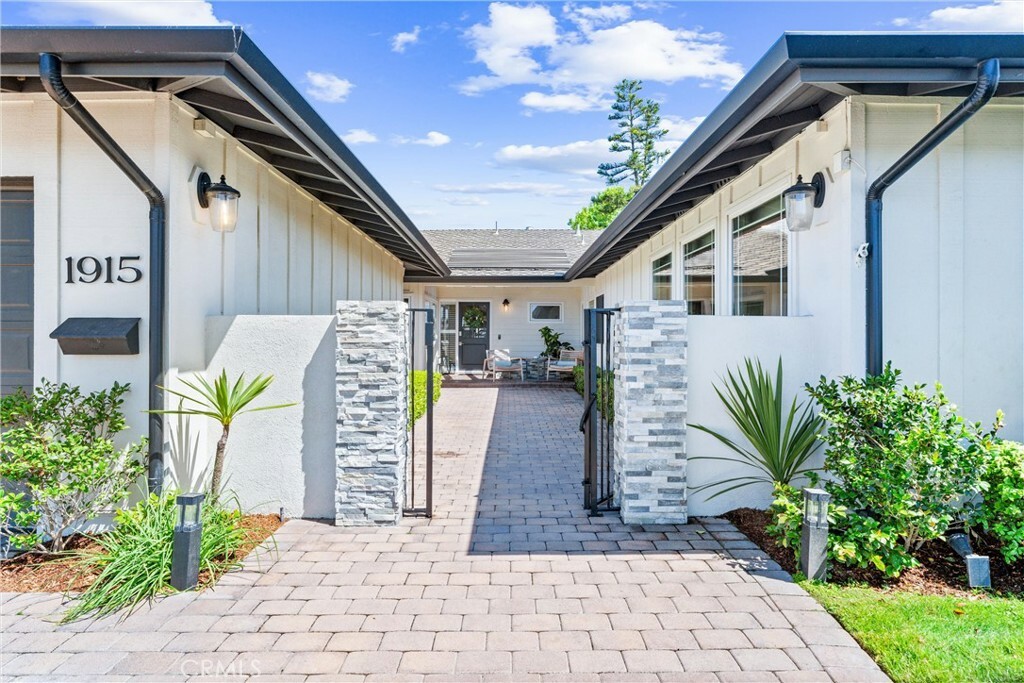 1915 Mariners Drive  Newport Beach CA 92660 photo