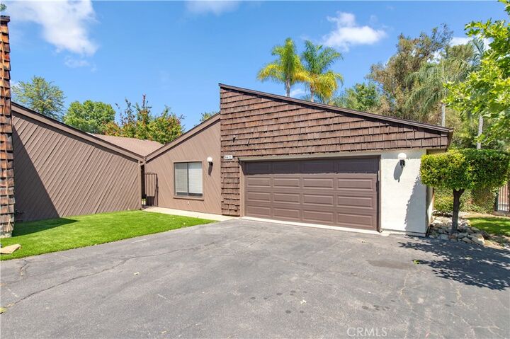 Property Photo: 9411 Friendly Woods Lane CA 90605