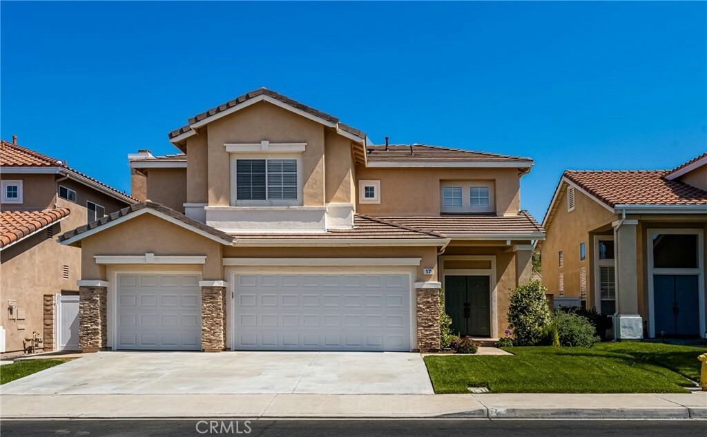 Property Photo: 17 Marseille Way CA 92610
