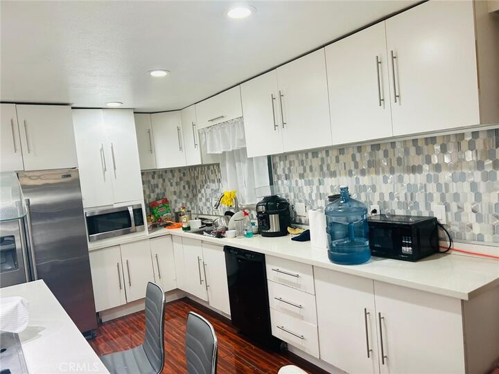 Property Photo:  1025 Sur Riverside Av 26  CA 92376 