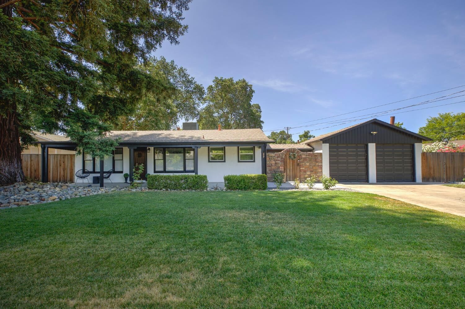 Property Photo: 6004 N Landis Avenue CA 95608
