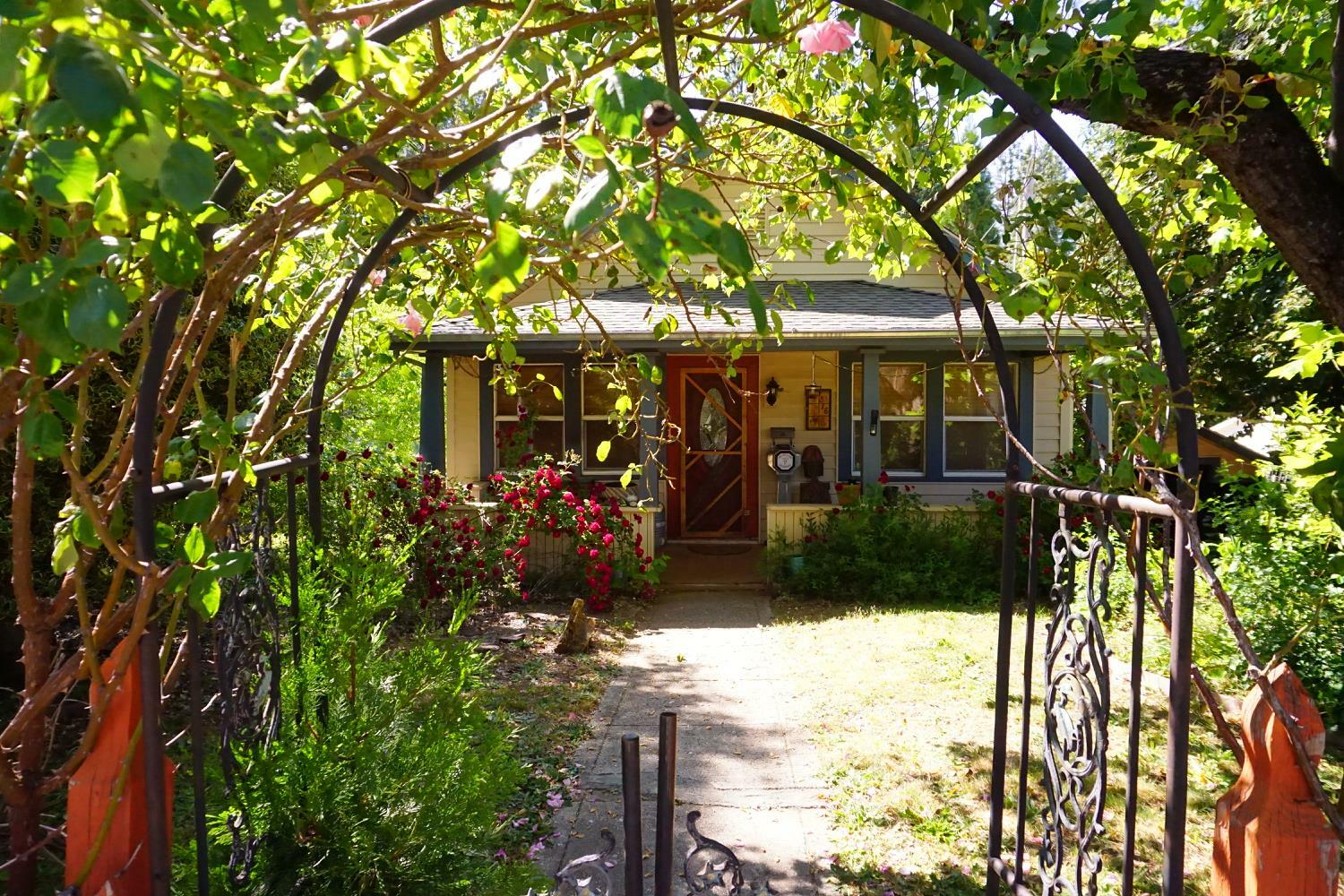 Property Photo:  514 Zion Street  CA 95959 