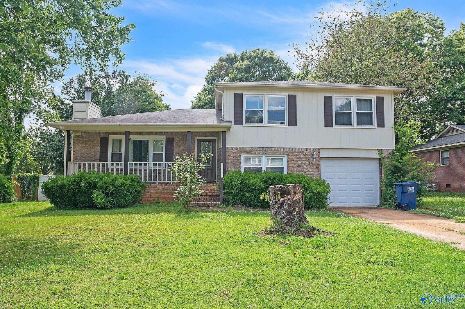 Property Photo:  101 Arrowhead Trail  AL 35758 